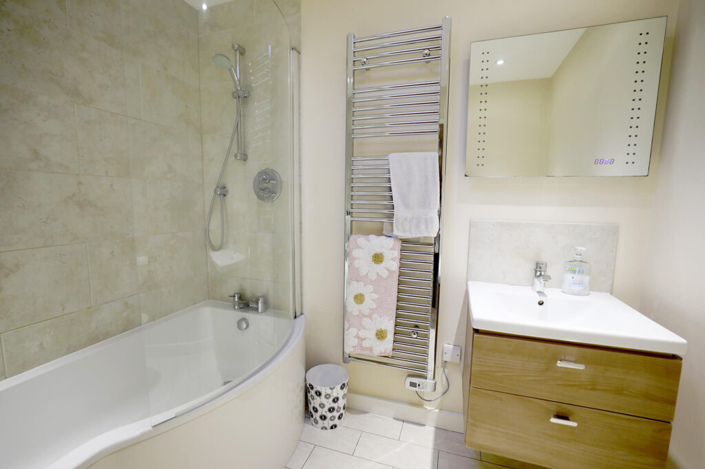 Trevarrick – Bathroom